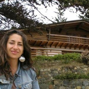 Meet your Posher, Dennise